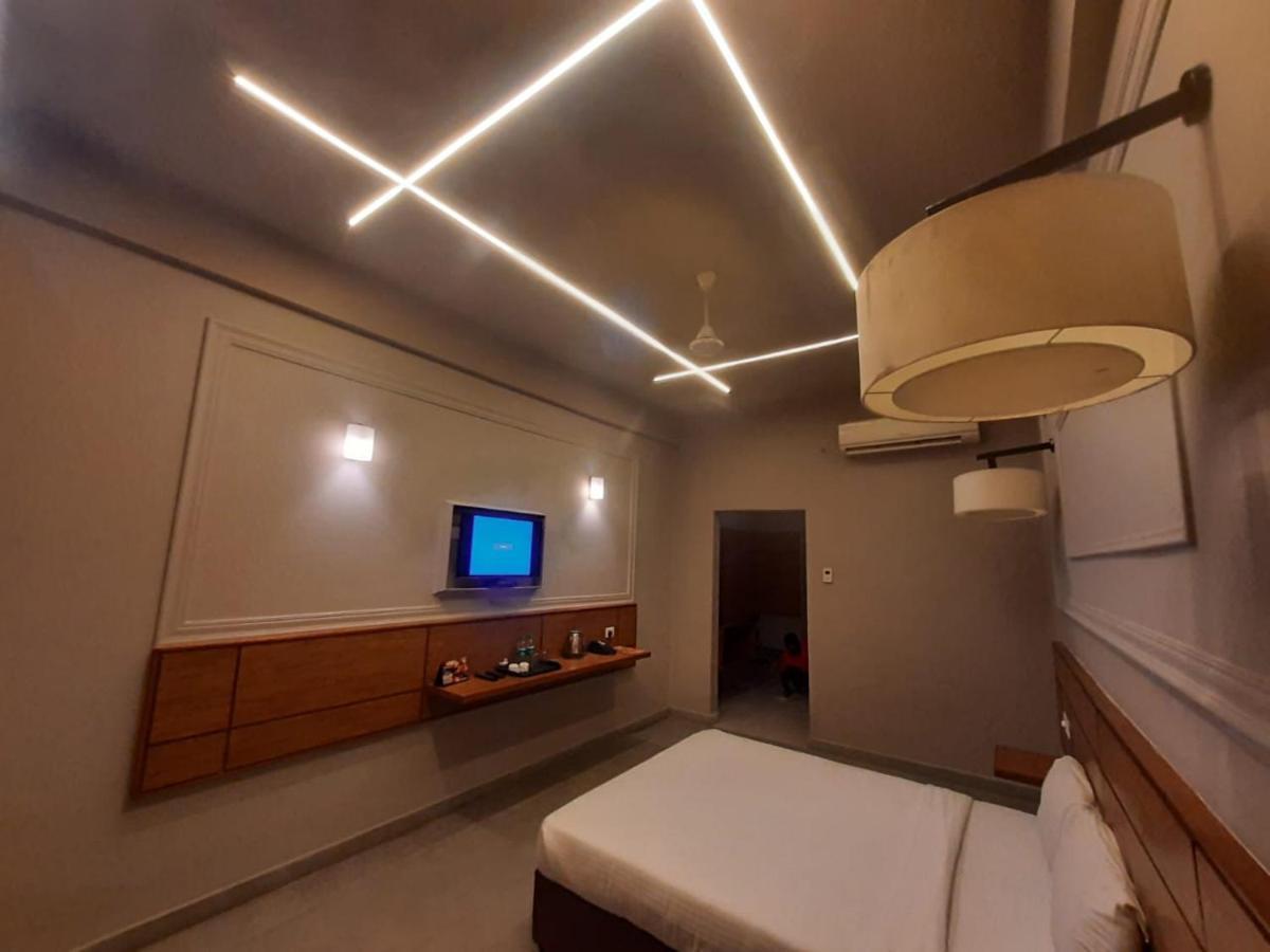 Max Hotels Prayagraj Exterior foto