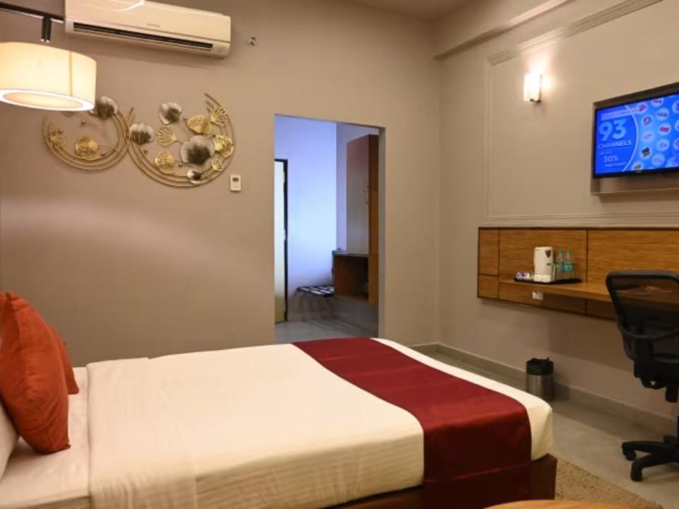 Max Hotels Prayagraj Exterior foto