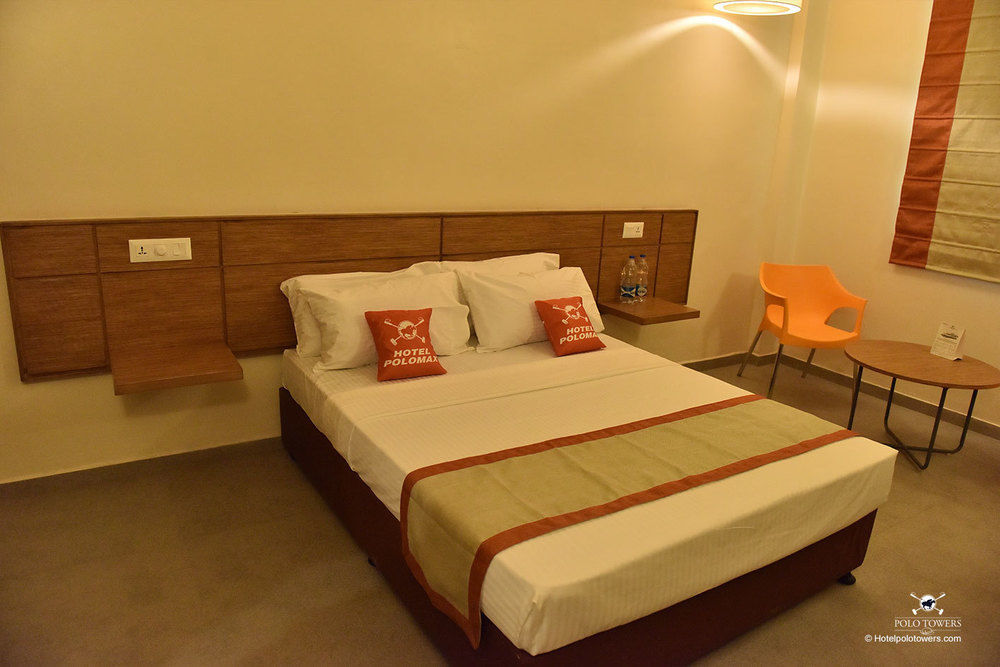 Max Hotels Prayagraj Exterior foto