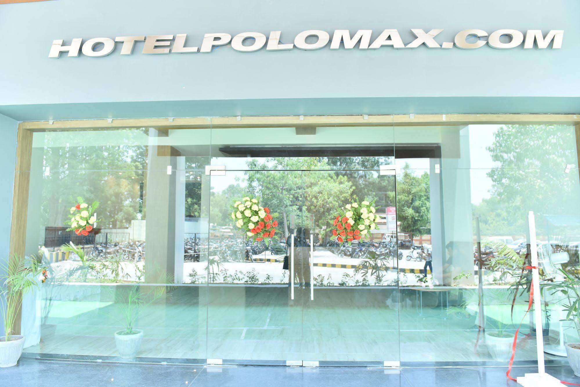 Max Hotels Prayagraj Exterior foto